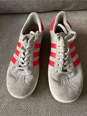 Adidas Gazelle Sneakers with Red Stripes